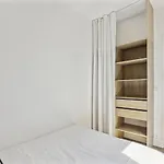 Cozy 2-Bedroom Near Montmartre